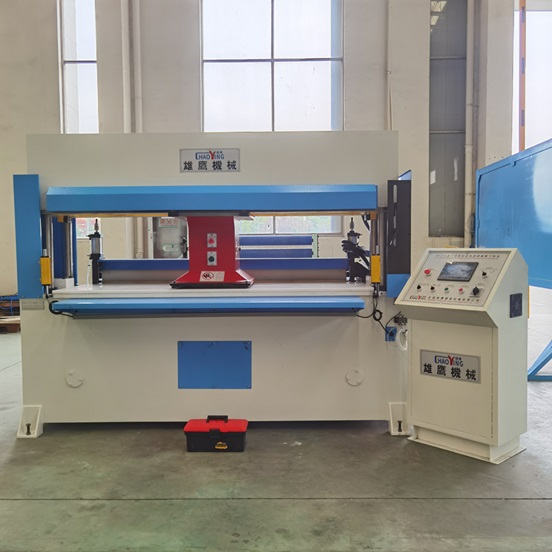 XYJ－1/40  足球片自動送料連續(xù)裁斷下料機