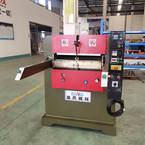 XYJ－4 壓花機(jī)